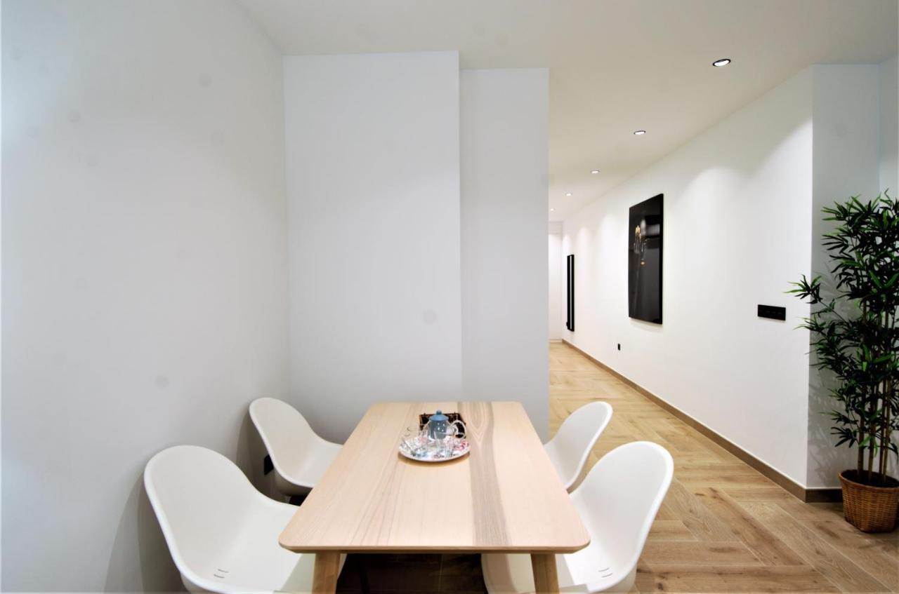 Del Convento Centro Historico 2A Apartment มาลากา ภายนอก รูปภาพ